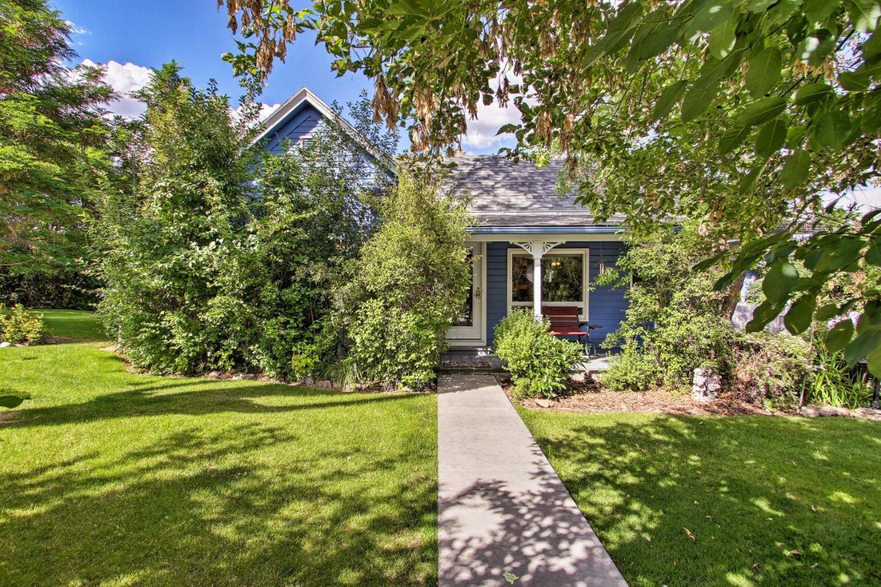 Cozy Home With Hot Tub Half Mi To Salmon River! Bagian luar foto
